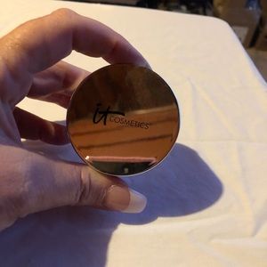 IT cosmetics Bye Bye Pores-Light